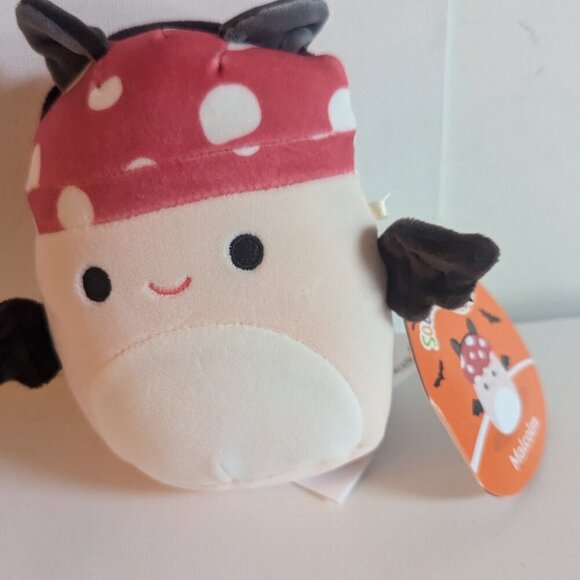 NWT 5" Malcolm Mushroom Bat Squishmallows Halloween Collectible Wings Plush Toy - Picture 3 of 10